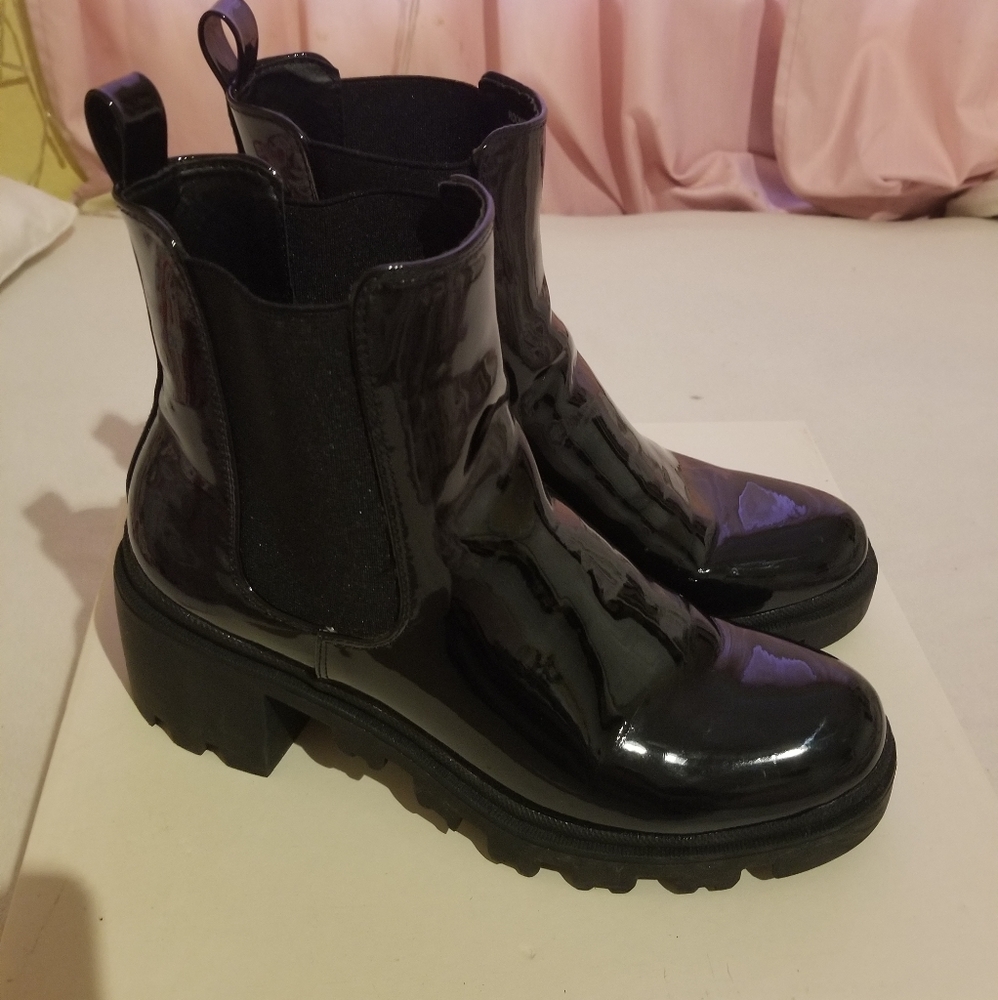 Justfab booties  black size 8